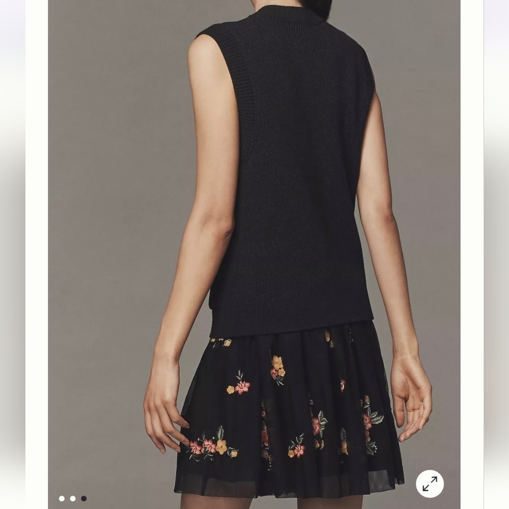 By Anthropologie Sleeveless Cardigan Sweater W Embroided Floral Dress Size L NWT - Picture 6 of 17